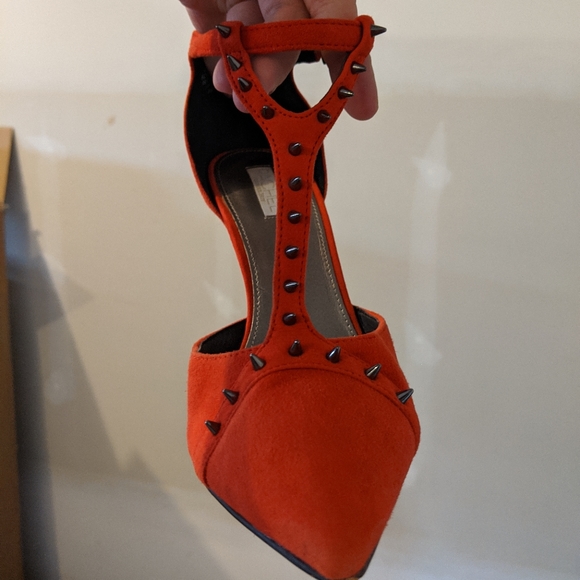 Shoes - Picture 2 of 2